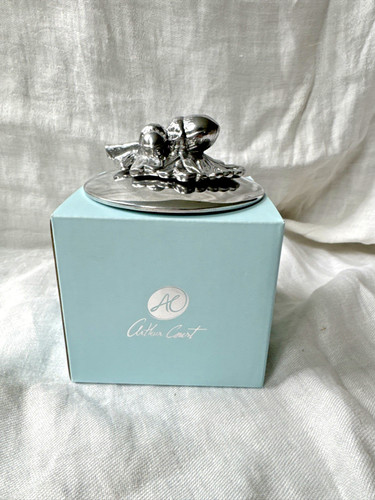 Arthur court napkin weight - arthur,