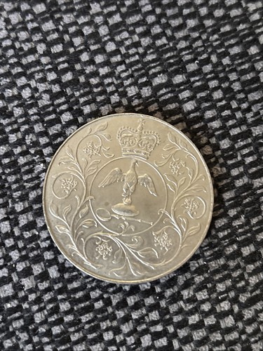 1977 queen elizabeth silver - queen,