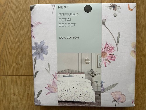 Next pressed petal - next, cotton