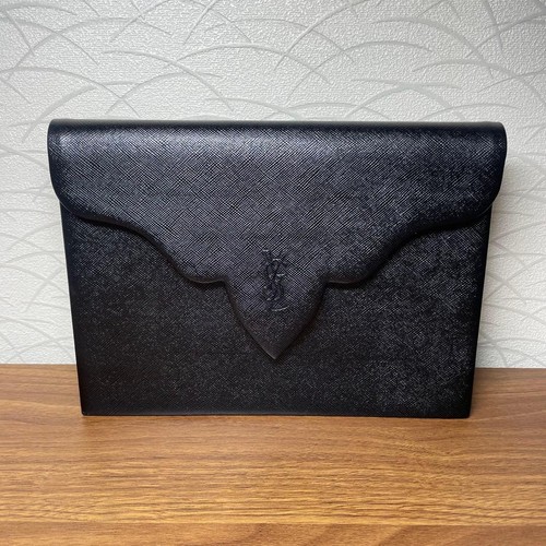 Excellent condition yves saint - yves,