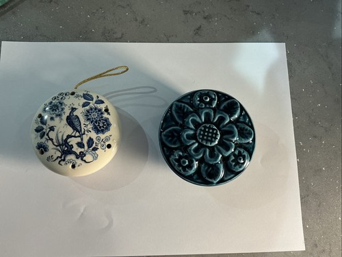 Stunning blue pomanders - stunning,