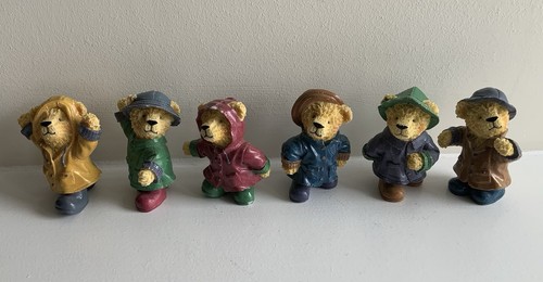 Set tiny bears in wellies - of,