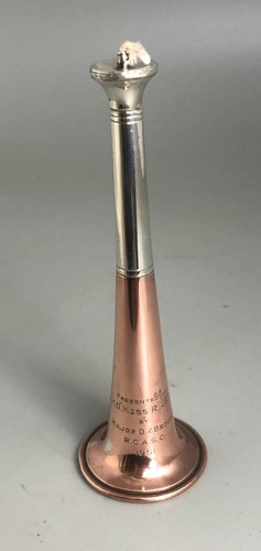 Silver hunting horn - horn, lamp