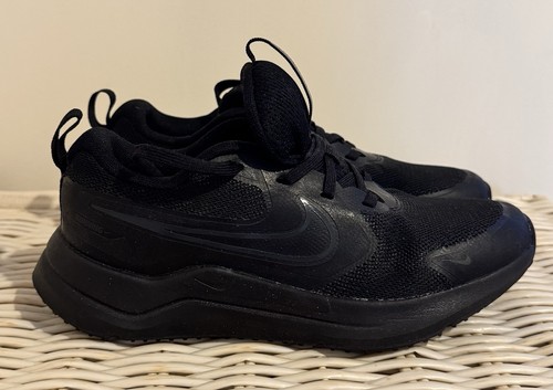 All black nike trainers - nike,