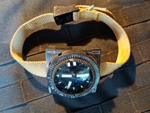 Suunto black vintage - black,