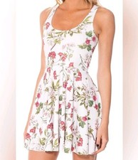 Gorgeous Garden White Scoop