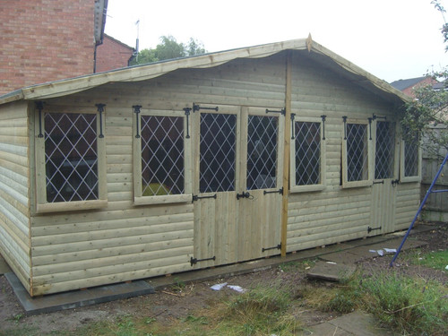 20x10 summer house - house, lap