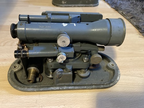 Cooke troughton simms - &,