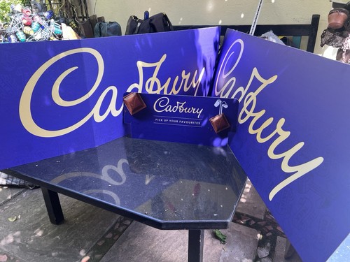 Large cadbury chocolate shop - large,