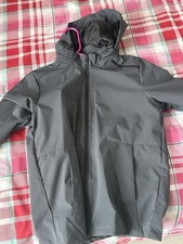 GREY WINDBREAKER