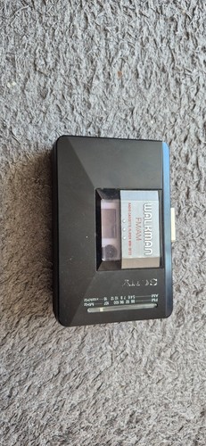 Vintage sony walkman radio - vintage,