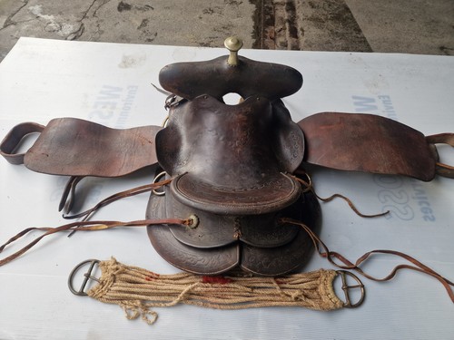 Vintage western leather saddle - western,