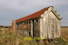 Photo 6x4 Old railway carriage Bothamsall Long-disused dwelling in an old c2016