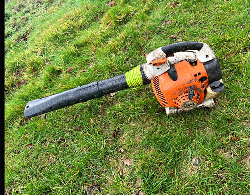 Stihl leaf blower - leaf,