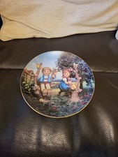 M.J. Hummel “Apple Tree Boy & Girl” Plate, Little Companions, Danbury Mint