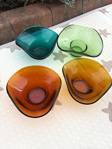 Unmarked set green teal - green,,