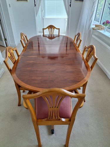 Yew wood extending dining - yew,