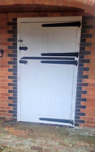 Huge english oak - stable, doors