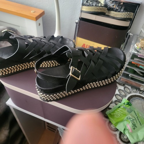 Russell bromley fishing - &,