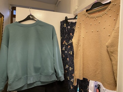 Ladies clothing bundle size - ladies,