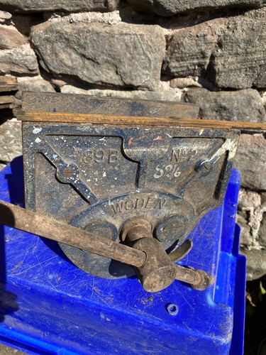 Woden 189b 2 vice - ,