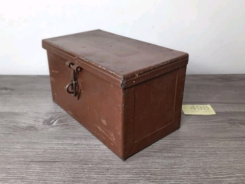 Military metal box - military, lid