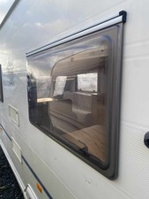 2005 AVONDALE CARAVAN SIDE WINDOW IN VERY  GOOD CONDITION NO DAMAGE 