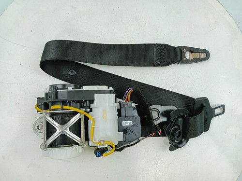 Mercedes class seat belt - mercedes,