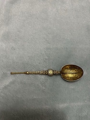 Stunning old gold - stunning, on
