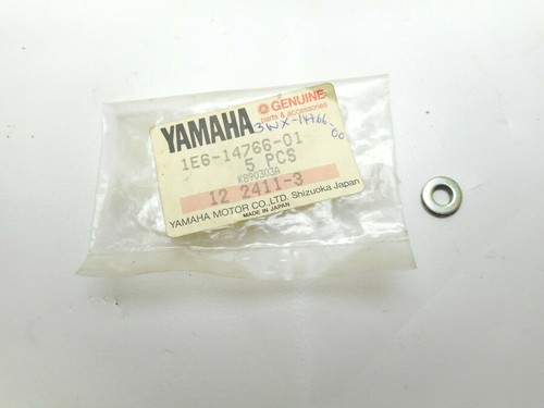 Exhaust heat shield washer