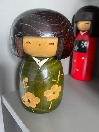Woodycraft green kokeshi doll