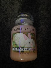 Yankee candle Bunny Cake large