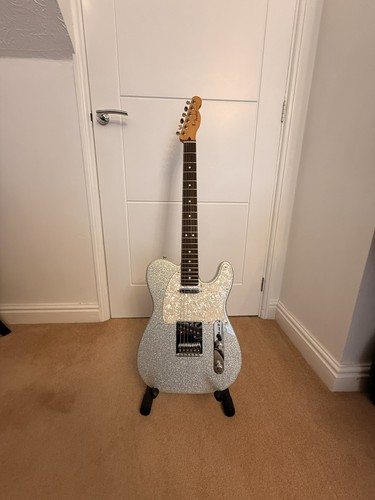 Fender 75th anniversary - fender,