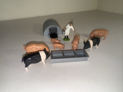 Britains farm pigs piglet - 7,