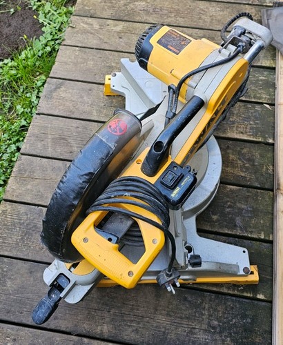 Dewalt dw718 xps 240v mitre - 240v,