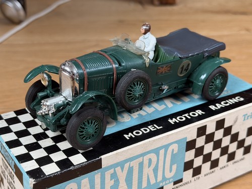 Vintage scalextric bentley - scalextric,