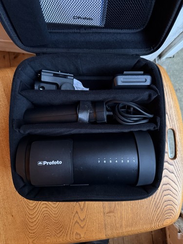 Profoto b10x plus with - b10x,
