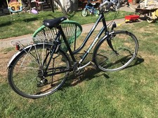 VINTAGE LADIES BIKE BICYCLE