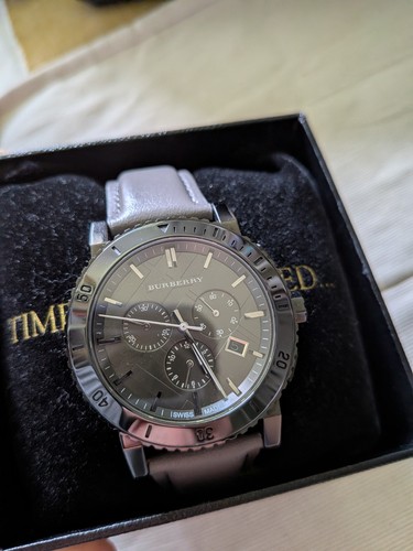 Burberry chronograph grey dial - chronograph,