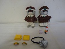 SYLVANIAN FAMILIES VINTAGE BUS DRIVER AND BUS CONDUCTOR WITH ACCESSORIES