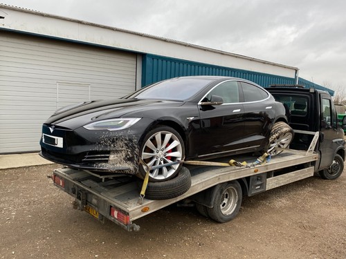 Tesla model p90d set - s, of