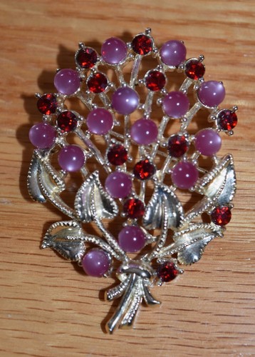 Vtg star floral - vtg, pin
