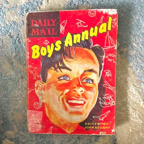 Daily mail boys - mail,