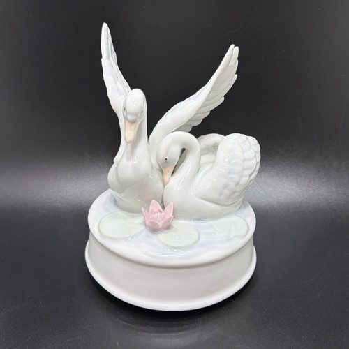 Vintage arnart porcelain swans - vintage,