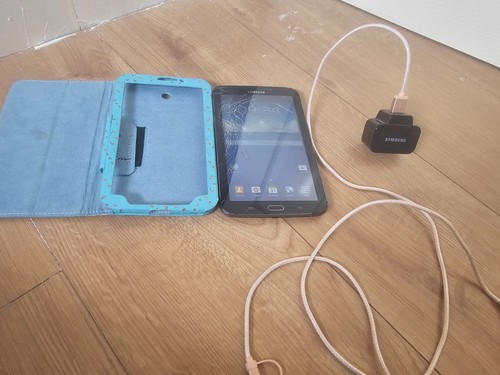 Samsung tab and apple ipad - samsung, 3