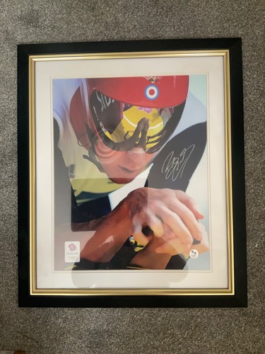 Bradley wiggins signed - wiggins,