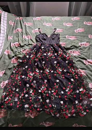 Shein black floral sweetheart - shein,