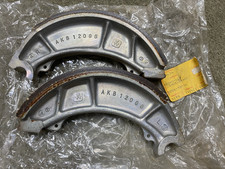 KAWASAKI FRONT BRAKE SHOE SET