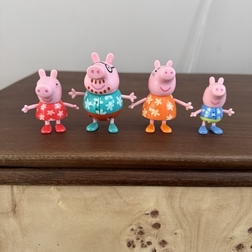 Peppa pig family posable - pig,