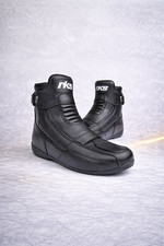 Short leather cruiser - leather,
